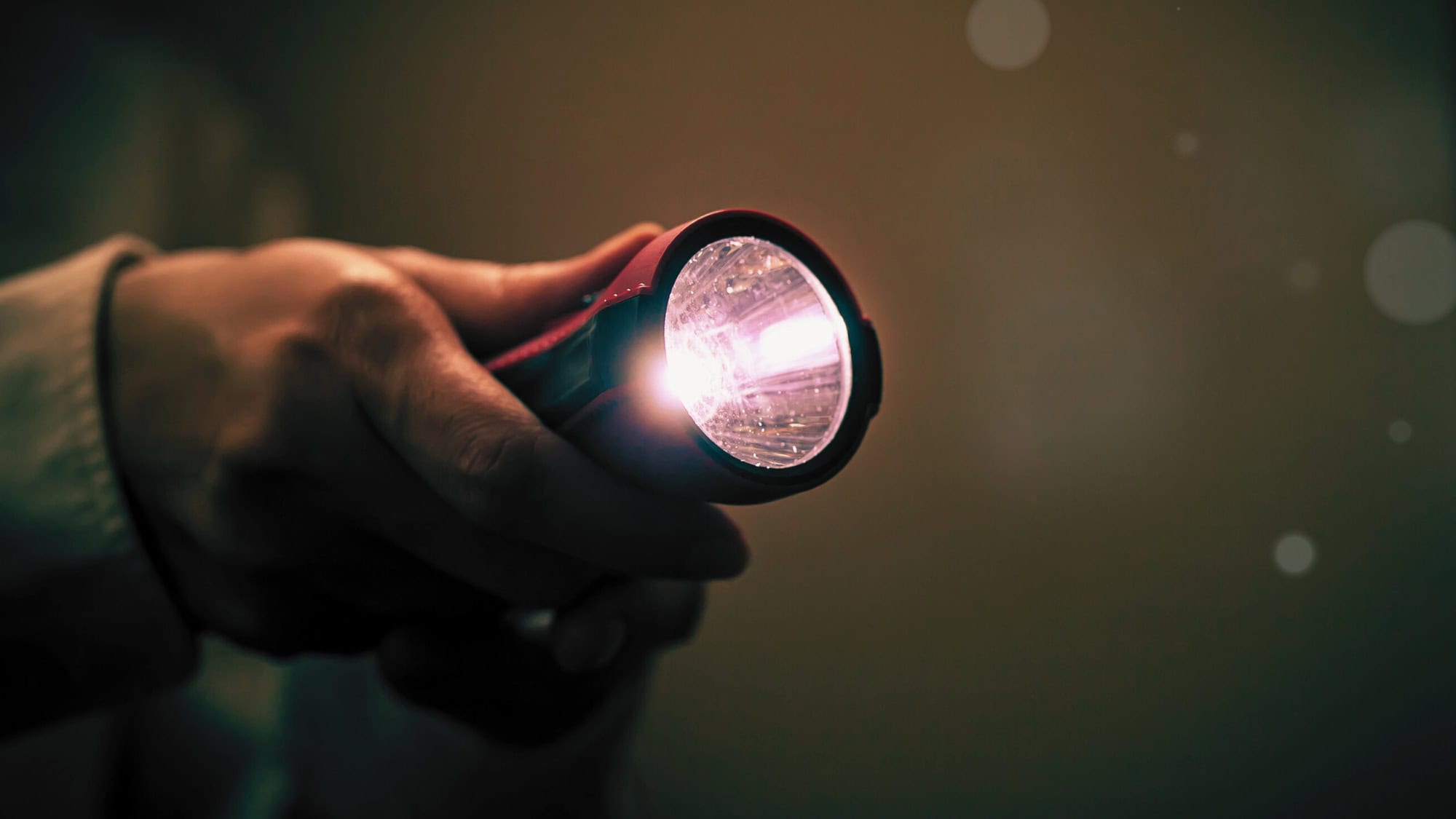 7 dingen die je in huis wilt hebben bij een blackout