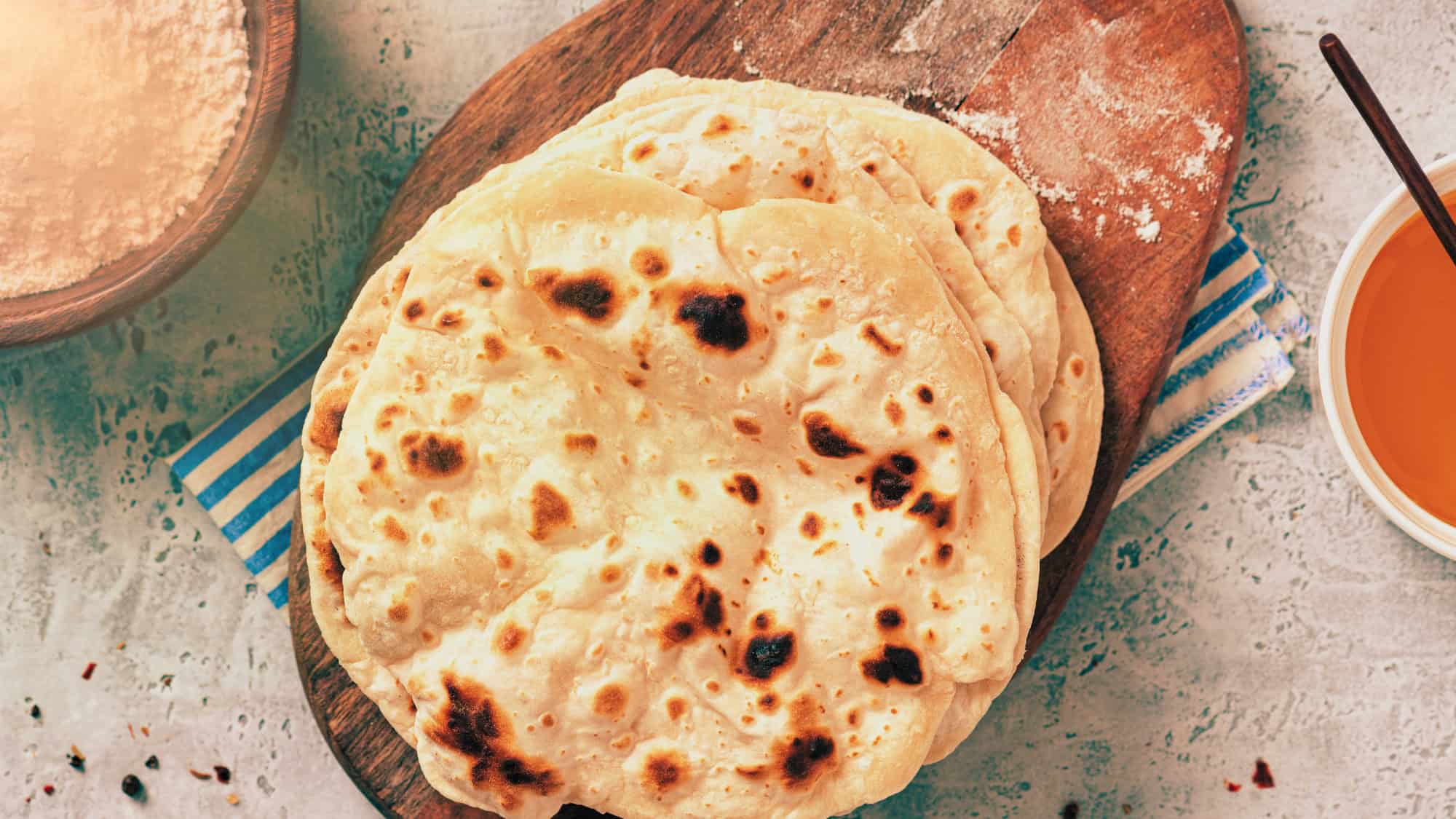 Flatbread bakken: het oudste brood ter wereld met alleen bloem en water