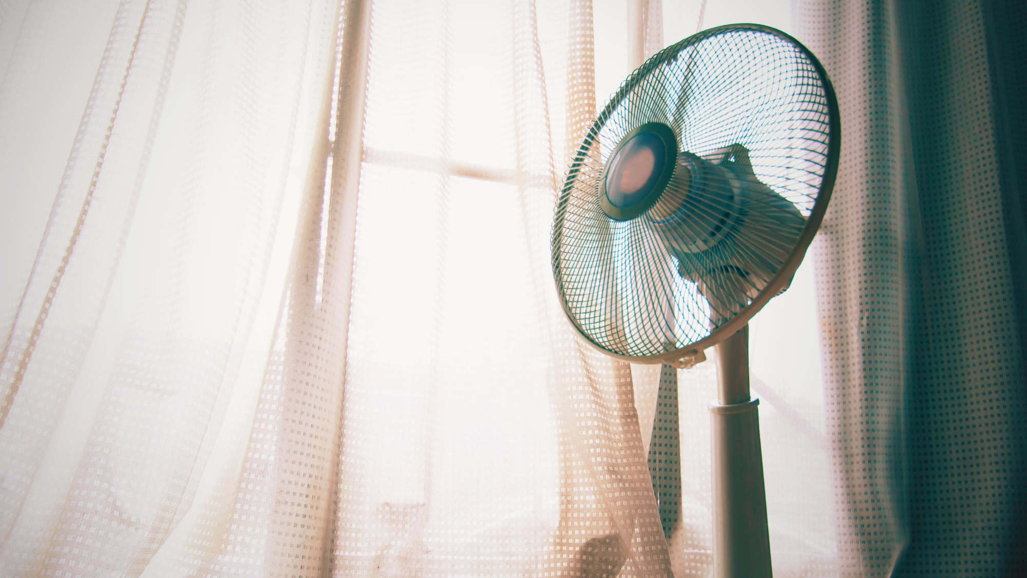 Je huis koel houden bij extreme hitte (zonder airco)